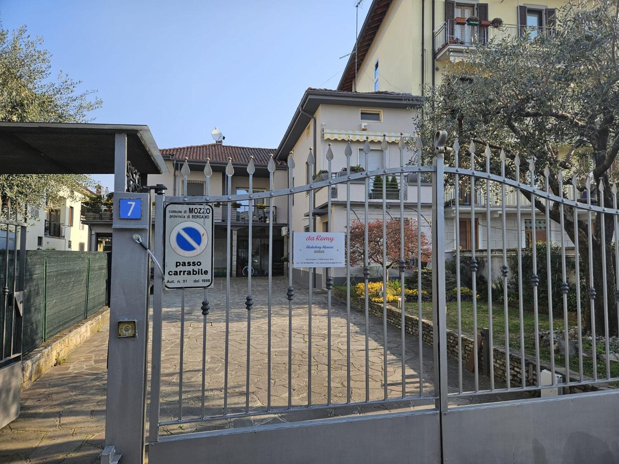 Da Romy Holiday House Mozzo Esterno foto